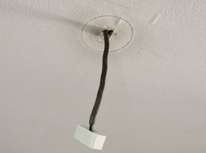 シーリングソケットが緩んでいて危険な状態
